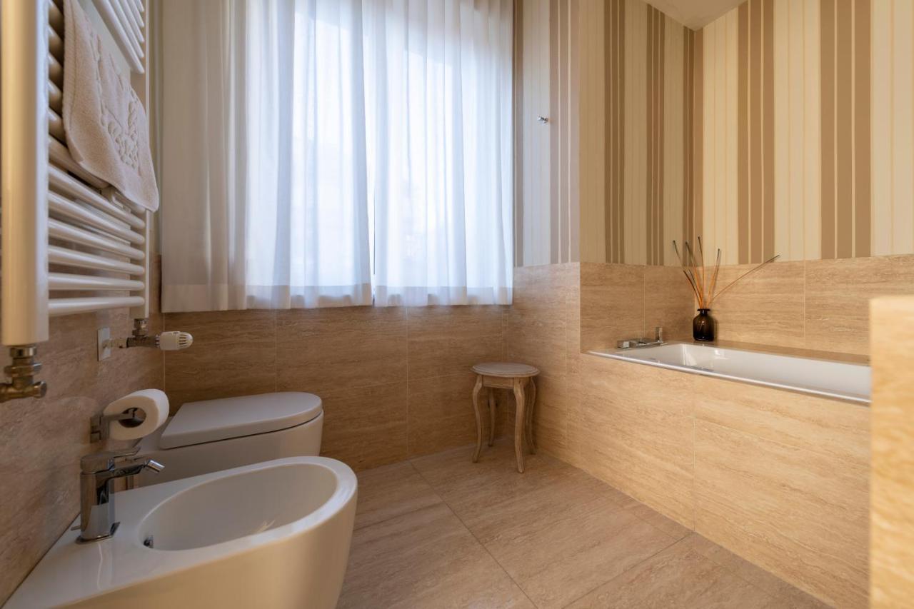 Casa Gramsci Luxury Apartment Pesaro Exterior foto