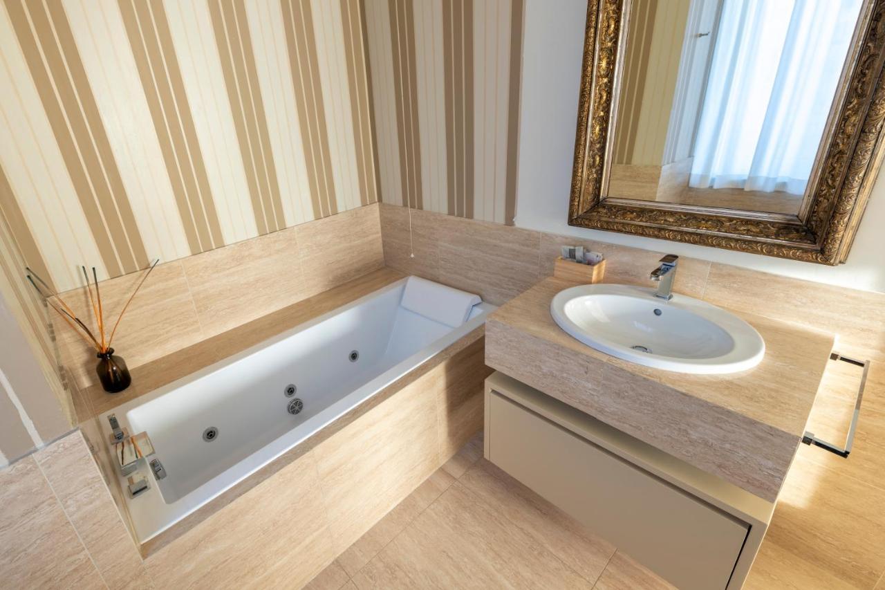 Casa Gramsci Luxury Apartment Pesaro Exterior foto
